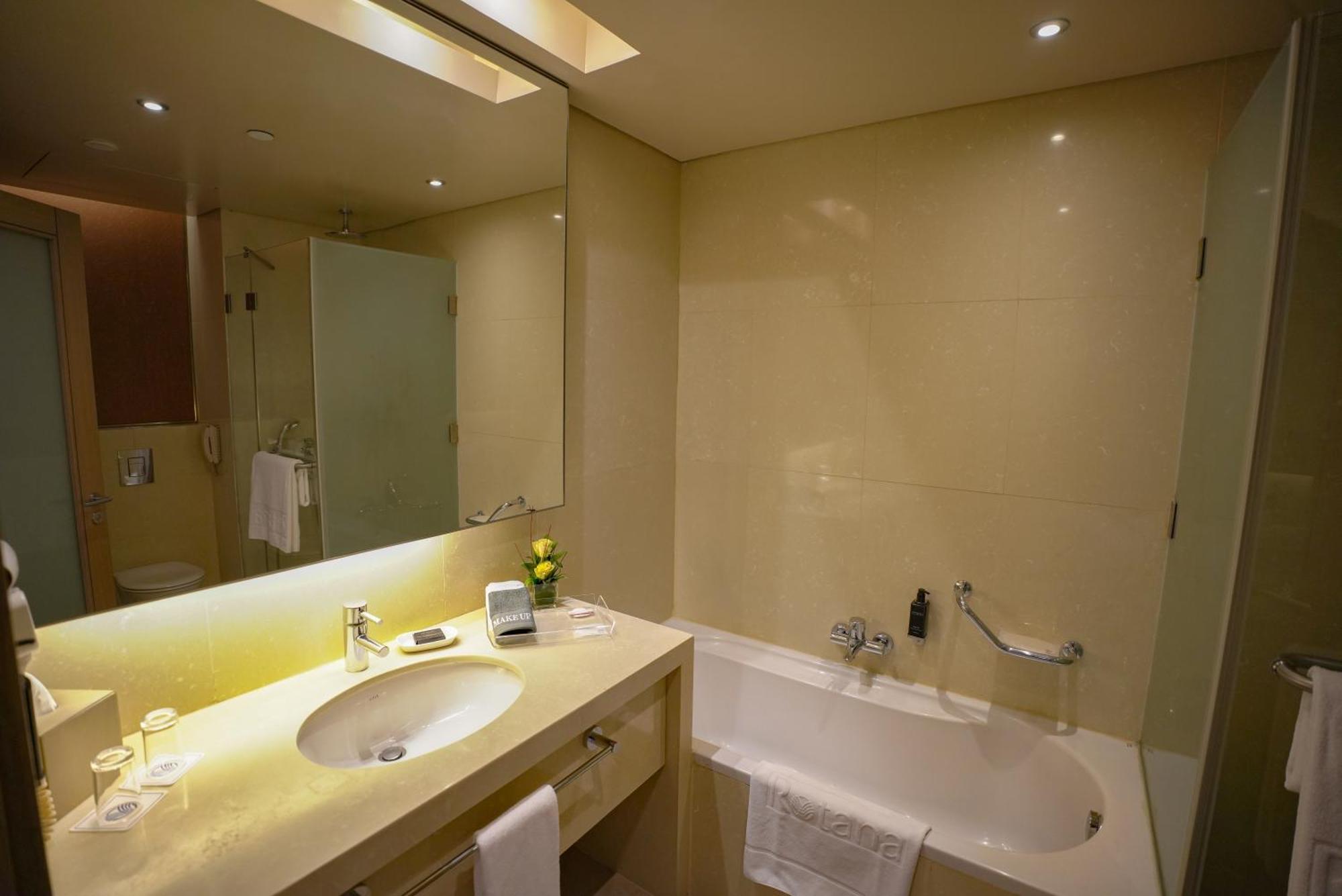 ホテル Erbil Rotana エクステリア 写真