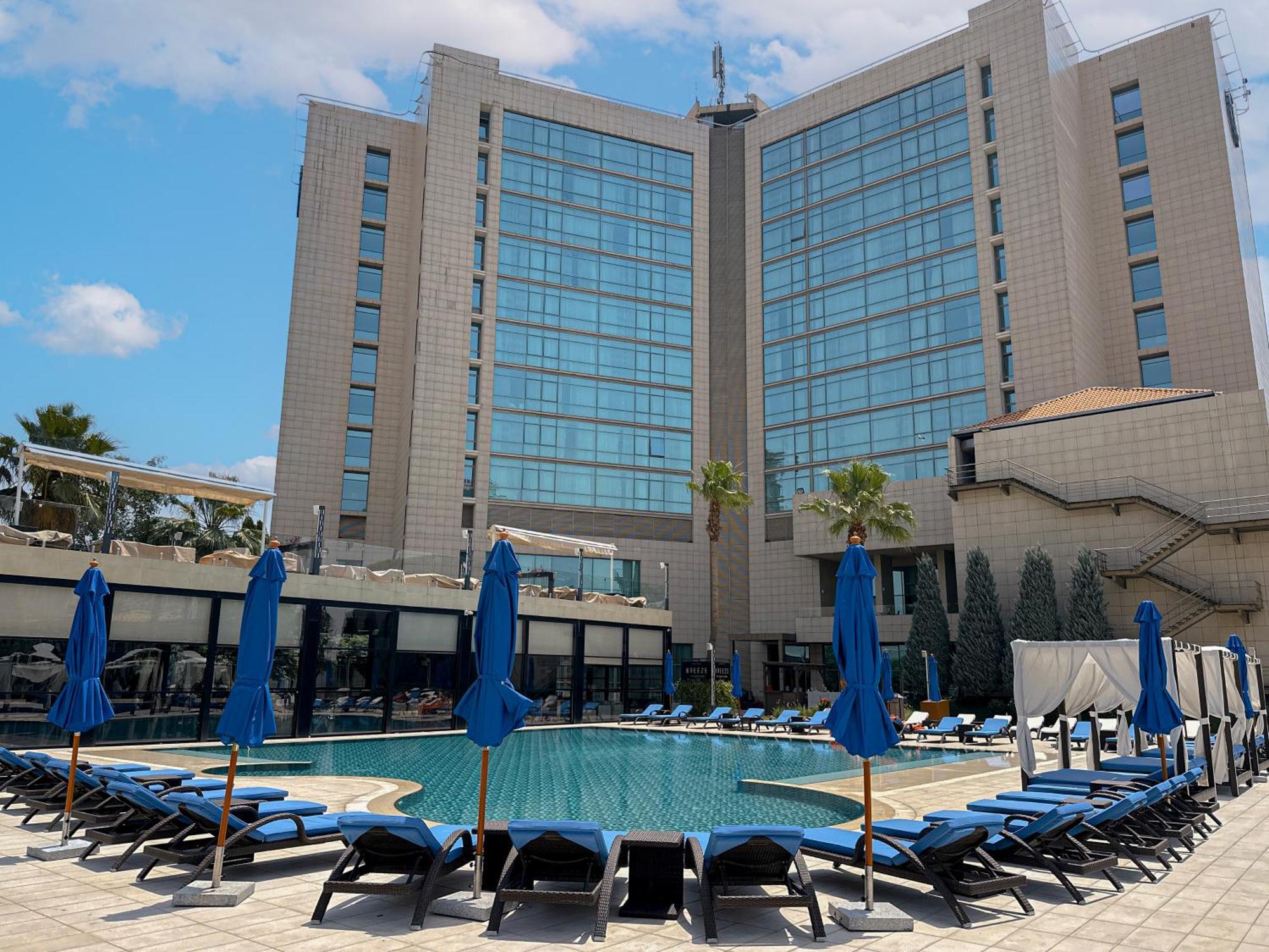 ホテル Erbil Rotana エクステリア 写真
