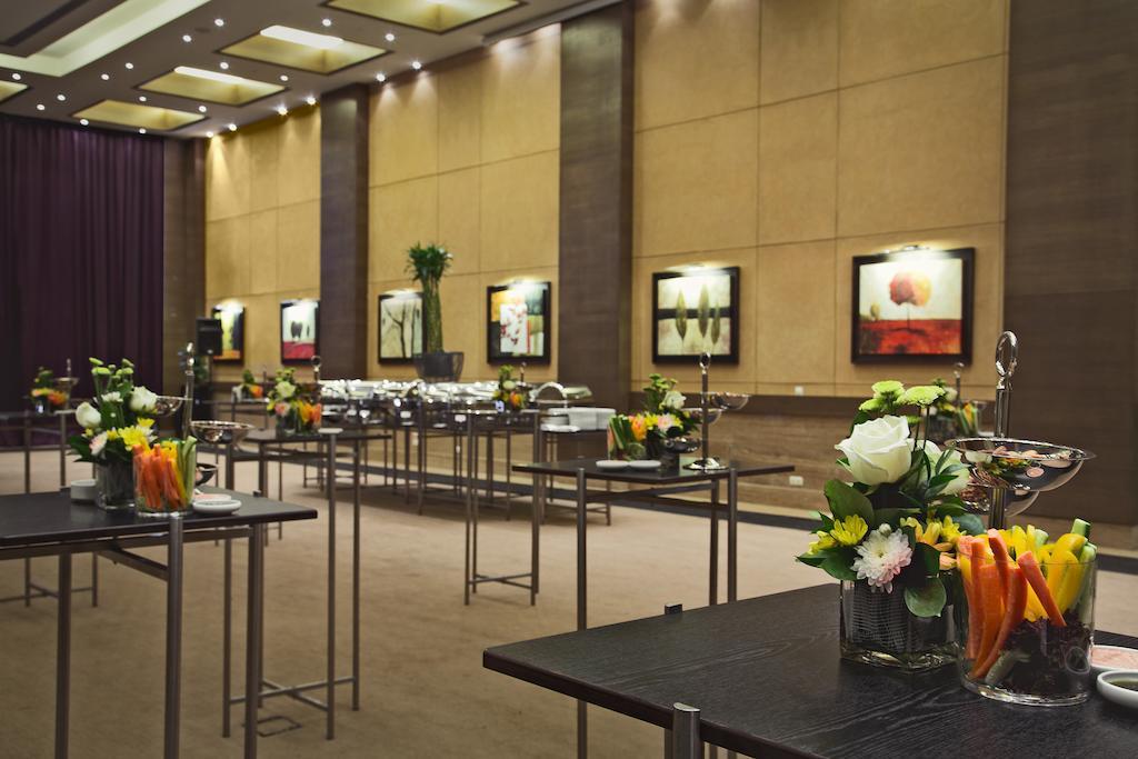 ホテル Erbil Rotana エクステリア 写真